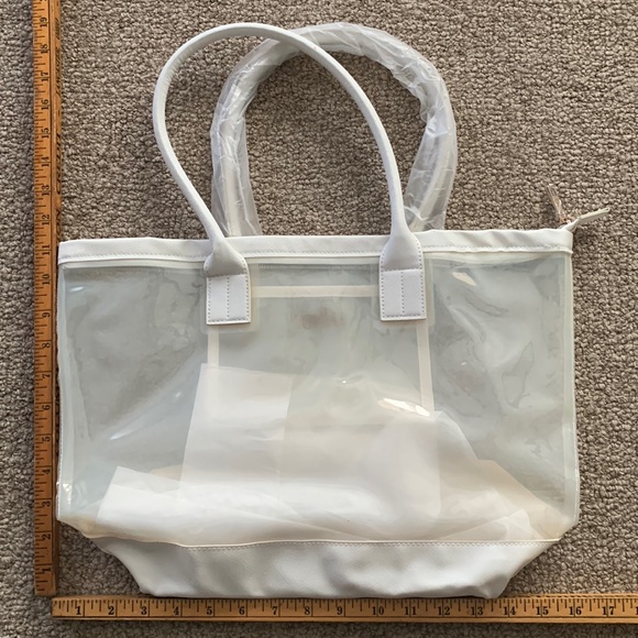 Neiman Marcus Zippered Tote NWOT - Picture 4 of 5